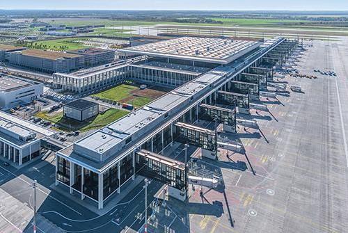 ai43_guenterwickerflughafen-berlin-brandenburg-gmbh_promo.jpg